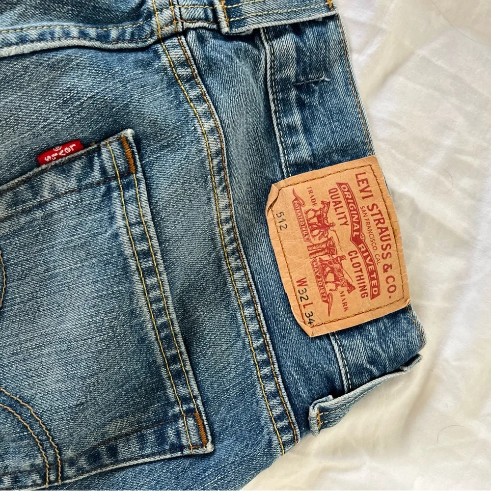 Levi’s 512 Cut Off Shorts - Picture 2 of 2